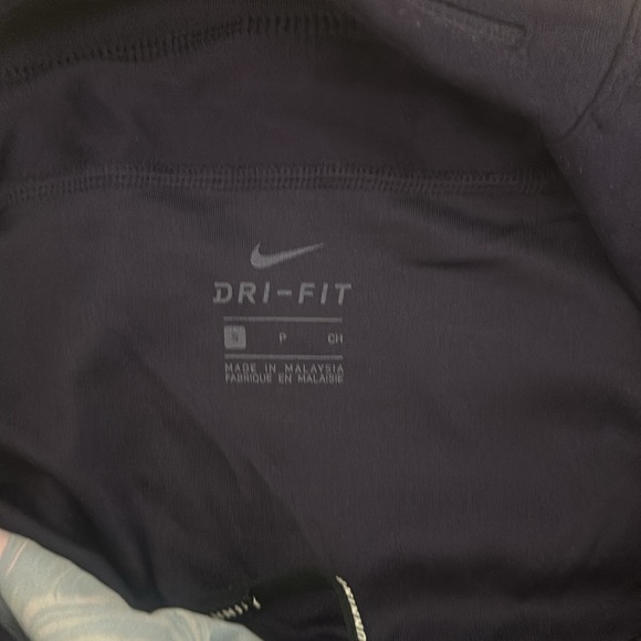 Nike Running Purple & Orange Swirl nylon shorts - Picture 2 of 3